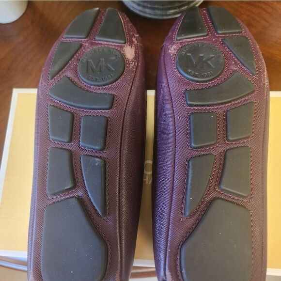 Michael Kors Flats. Size 7. - Picture 6 of 7